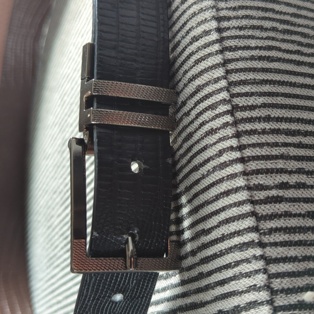 Calvin Klein Reversible Belt - Picture 3 of 6